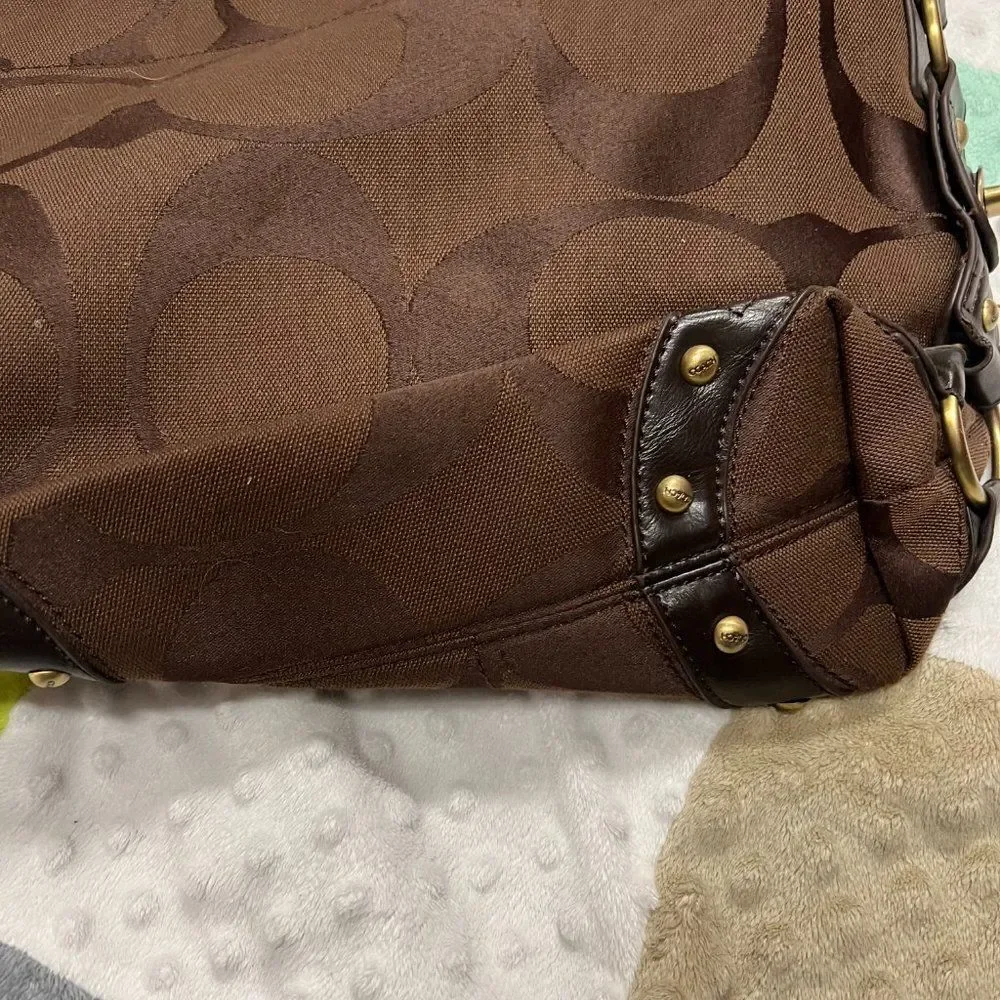 Coach Carly  Signatur Logo Shoulder Bag - Picture 4 of 6